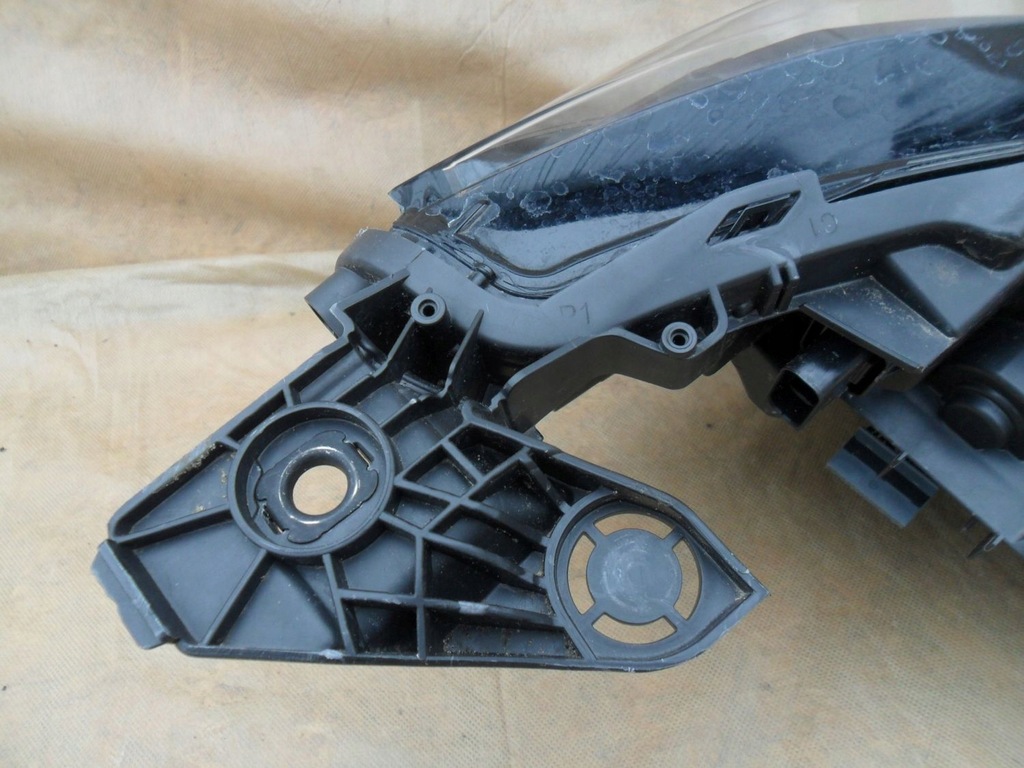 фото №9, Лампа передняя левая peugeot 208 ii