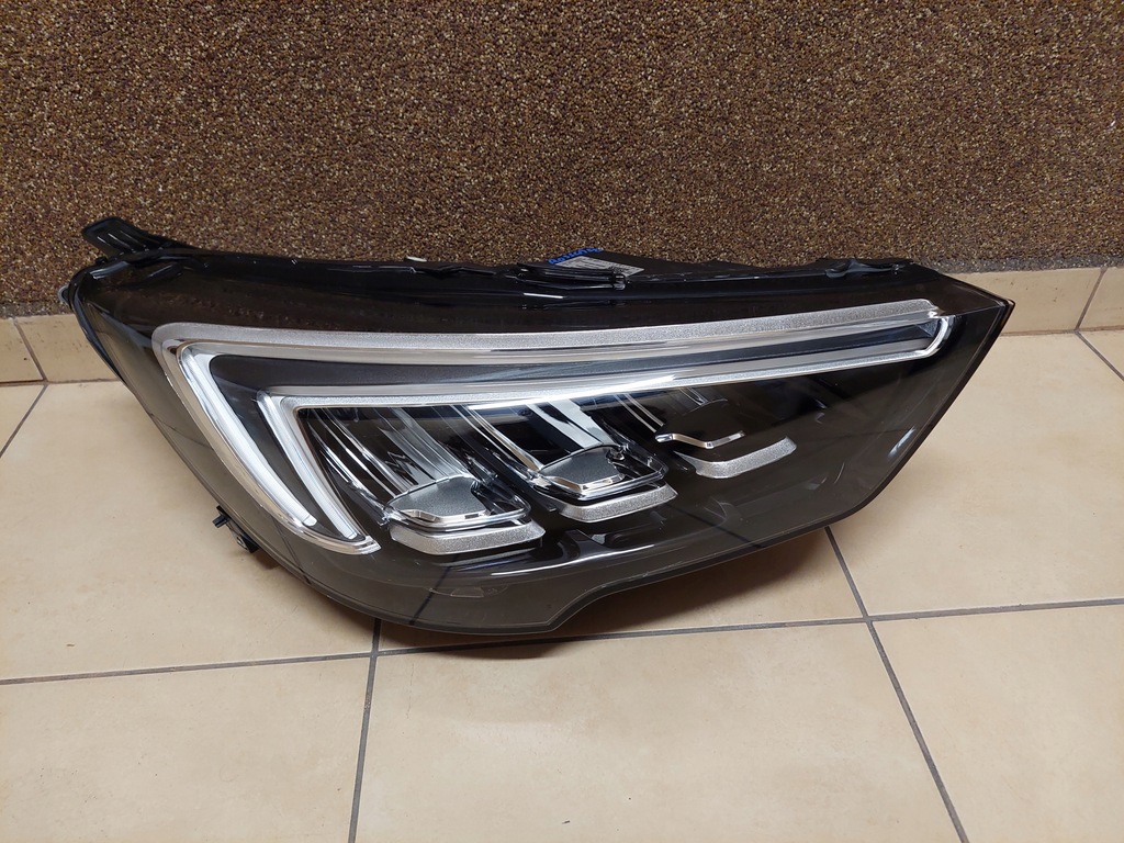 фото №1, Opel crossland x full led с модуль правая