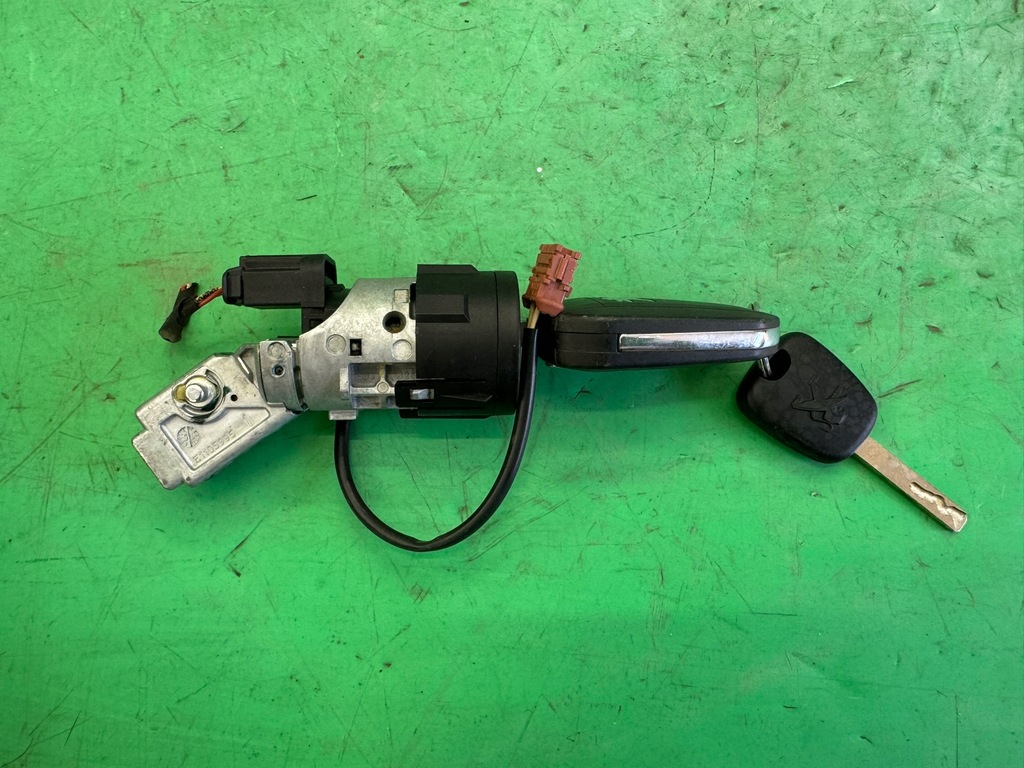 фото №8, Бортовий комп'ютер набір стартовий імобілайзер запуск peugeot 301 1.2 vti 12- c-elysee