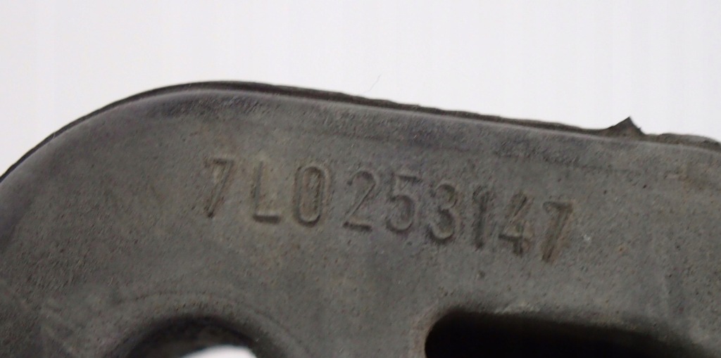 фото №7, Кронштейн глушителя кронштейн audi q7 4l 7l8253144c