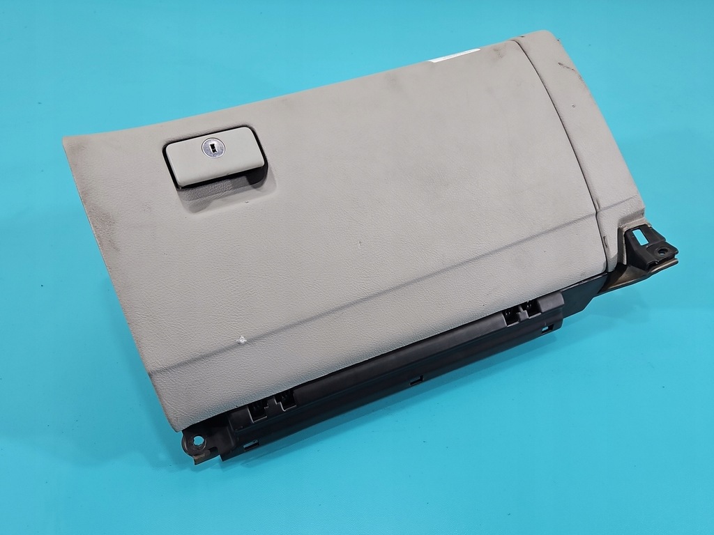 фото №2, Бардачок пассажира lexus rx ii 03-08 europa