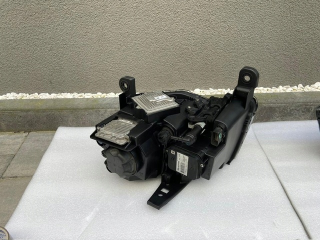 фото №7, Лампы jeep grand cherokee wk2 bi ксенон led левая правая