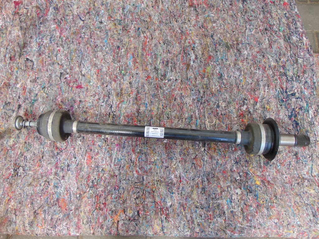 Купити Bmw g30 привідний вал правий задній 8686242