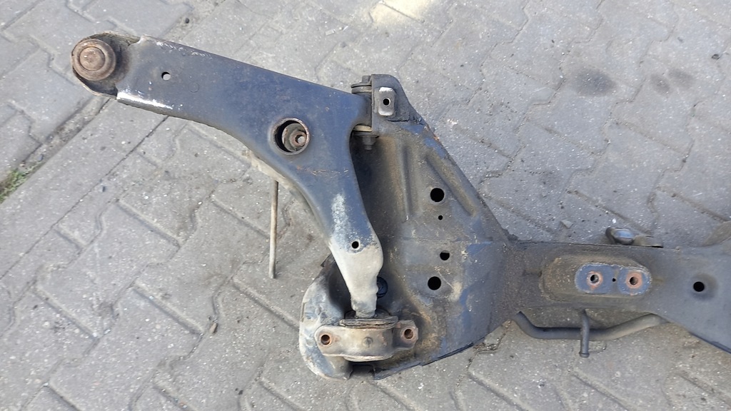 фото №6, Подрамник перед volvo v40 02r