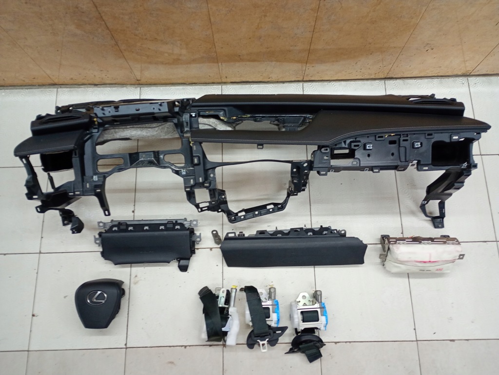 Купить Приборная панель панель  подушка безопасности lexus ux