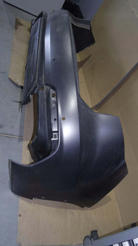 Бампер задний maserati levante gts 670118506 в Украине