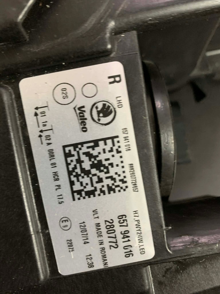 Skoda scala лампа права led 19+ європа оригінал 657941016 280772 oem Ціна