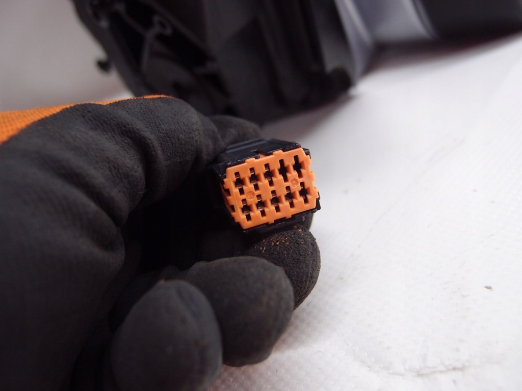 фото №10, Зеркало правый перед 8 pinów citroen ds7