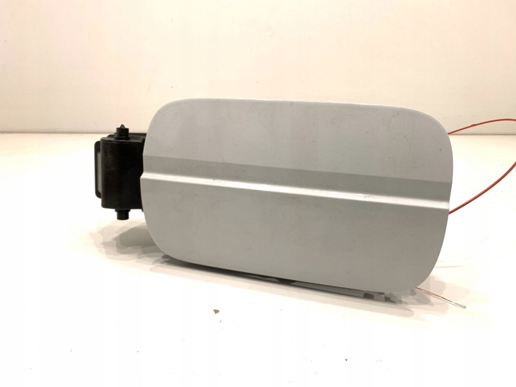 Купити Кришка заливної пального audi a4 b9 8w0809906a універсал