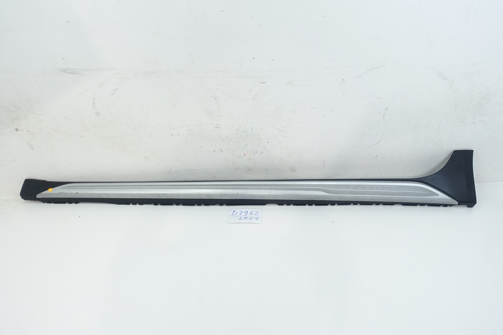 фото №1, Молдинг порог левая audi a4 b9 lift kombi allroad