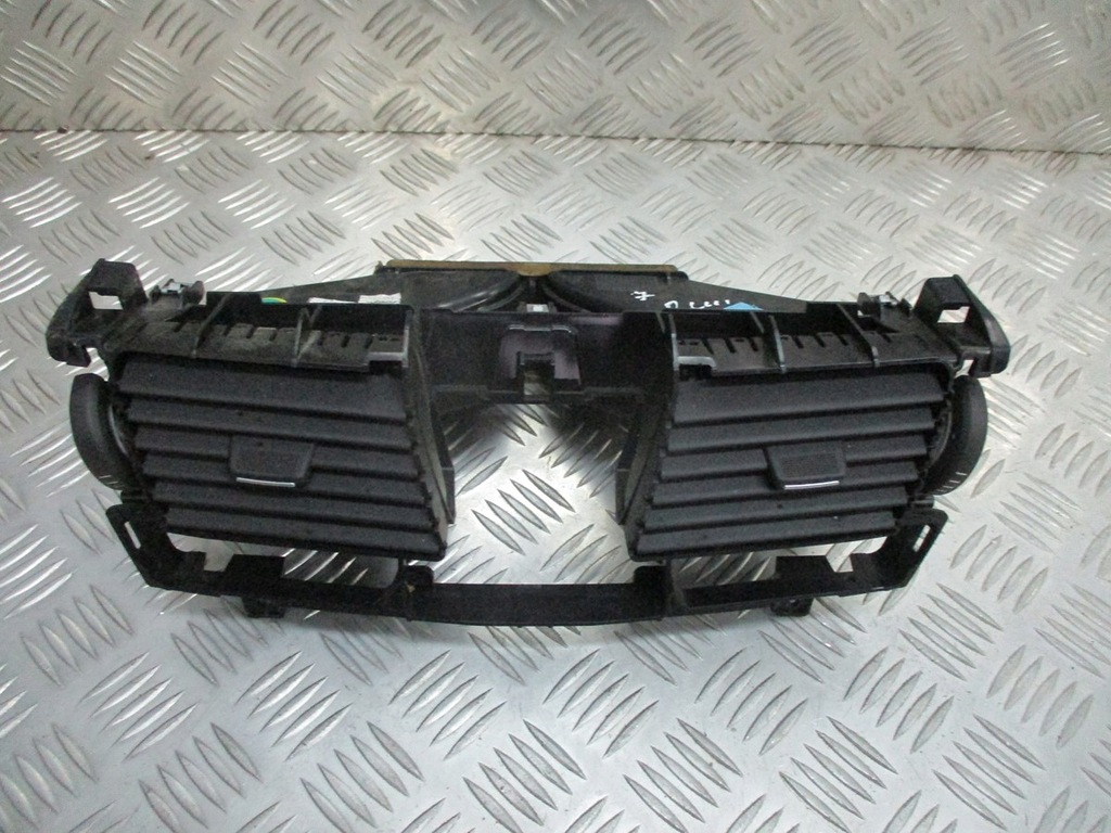 фото №1, Решётка обдув средняя renault laguna iii 2.0 dci