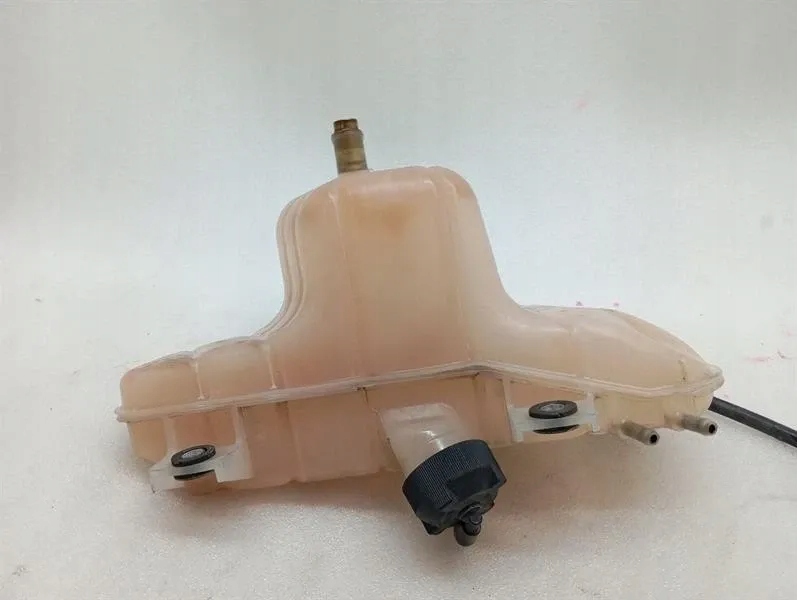 фото №9, Бак расширительный ferrari california t f149 305322 бак расширительный