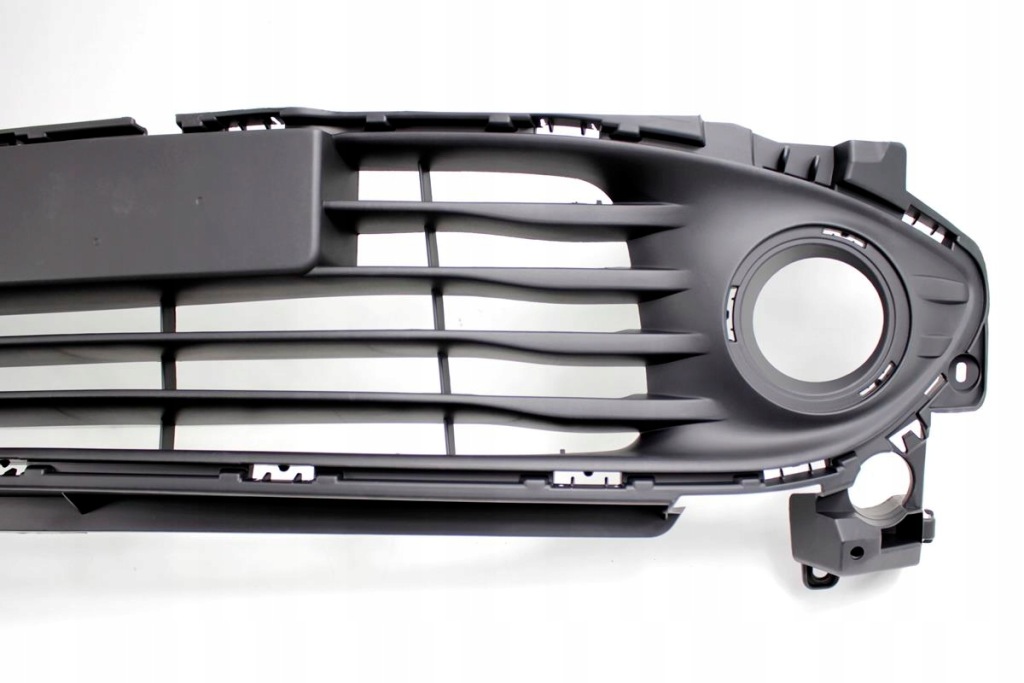 Решітка  нижня решітка решітка радіатора бампера передній renault clio iv 4 12-16 Доставка