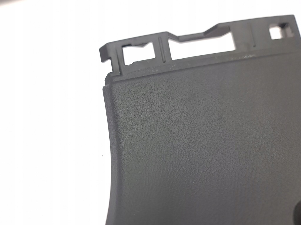 фото №7, Infiniti q30 2016 обивка крышки багажника 909005da0a