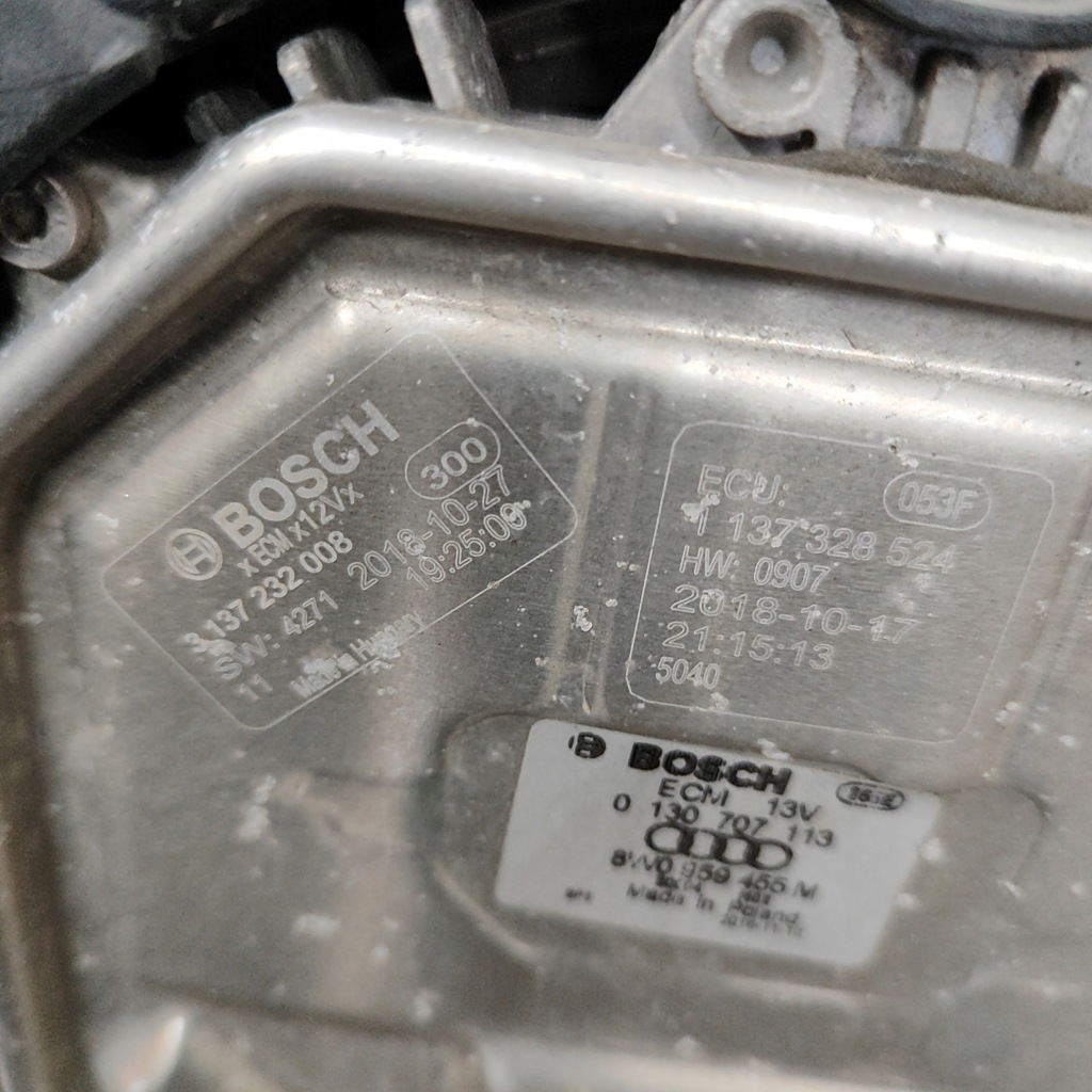 Audi e-tron 2019 накладка вентилятора радиатора Киев