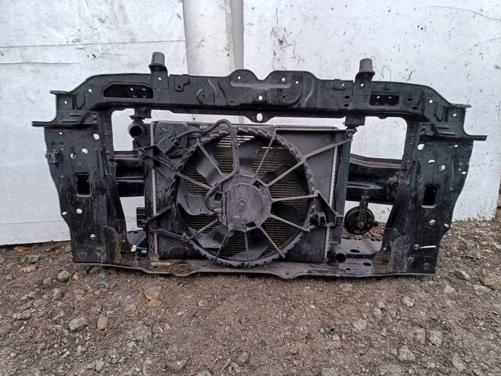 Kia venga ремень передний балка радиатор вентилятор 1,4 1,6 benz 2009- Недорого