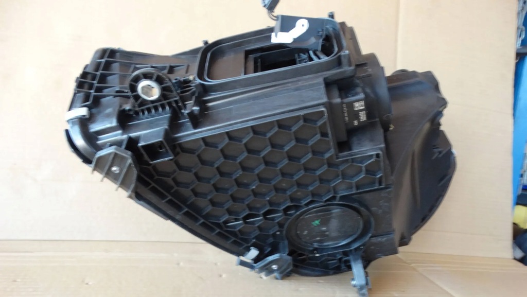 фото №6, Лампа правий перед a2069068204 mercedes c klasa w206 full led