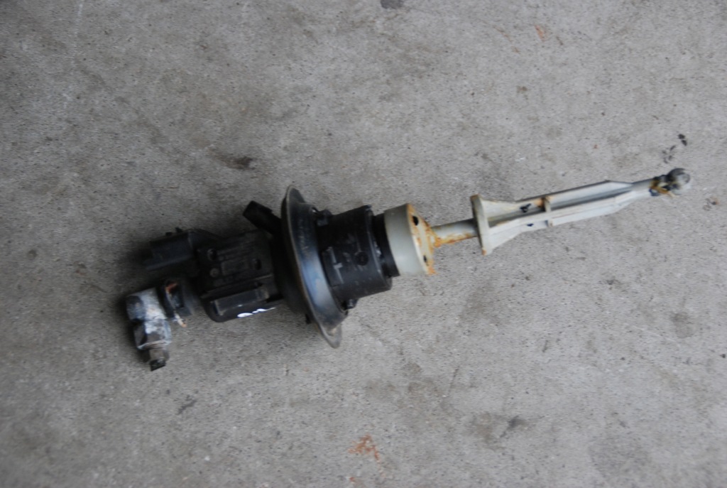 фото №4, Citroen c4 picasso ii цилиндр сцепления помпа сцепления насос peugeot 308 t9 9674