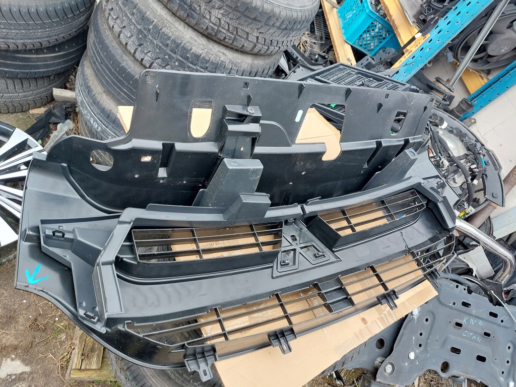 фото №12, Решітка радіатора решітка радіатора mitsubishi express