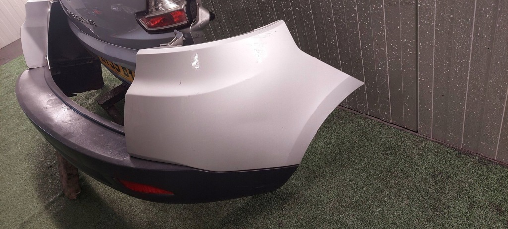 Бампер задній renault megane 3 універсал lak: ted69 Оригінал