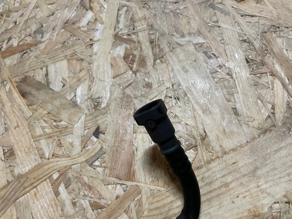 Шланг трубка топлива renault clio iii 3 рестайлинг  fl 1.5dci Доставка