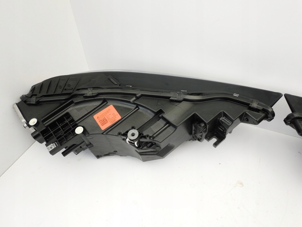 Audi a8 d5 4n рестайлинг  фара левая или правый  америка led Недорого