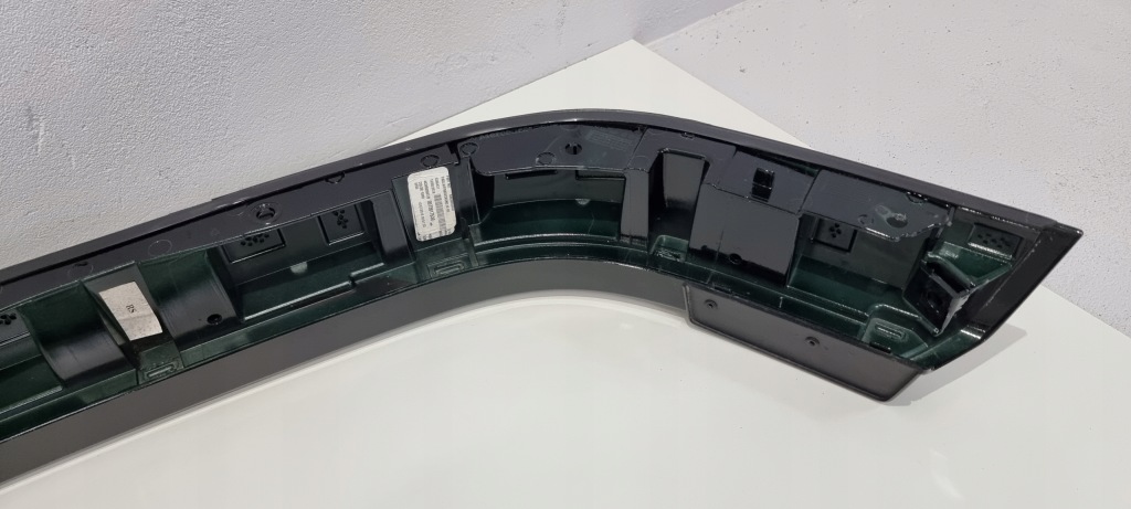 Молдинг крила правий задній mercedes g amg w463 lift 18-24 6989 Доставка