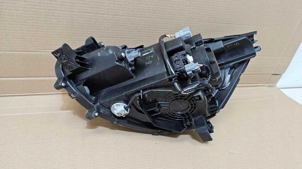 фото №8, Лампа передня права mitsubishi space star ii ксенон