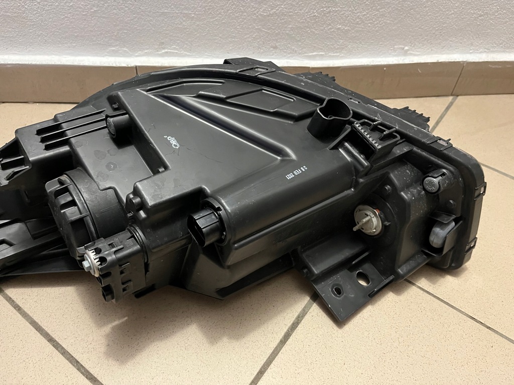 фото №13, Kia rio iv 4 17- лампа правая передняя перед