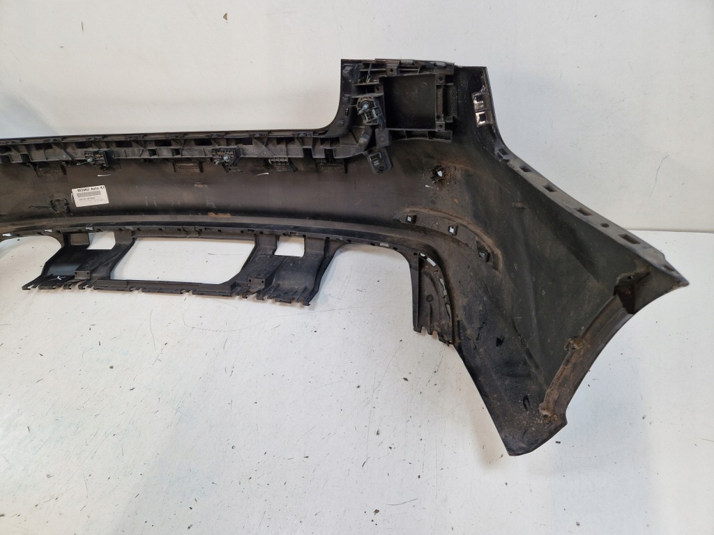 Audi a3 sedan бампер задний задний  оригинал  8v5807511 Киев