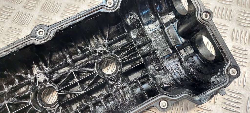 фото №7, Dodge durango 05184068 кришки клапанів