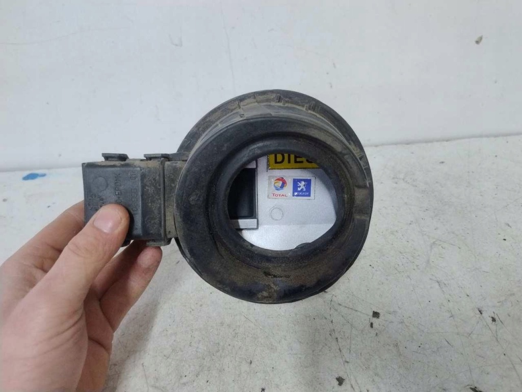 фото №5, Кришка заливної пального peugeot 308 ezr