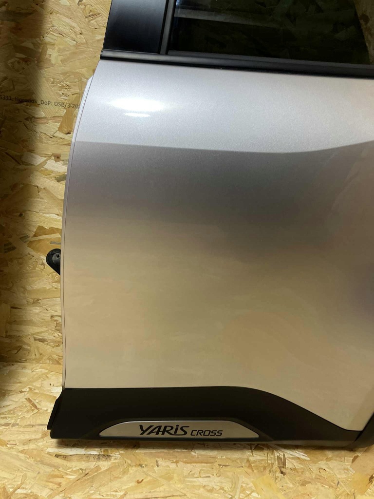 фото №12, Повний двері ліва перед + задня задні toyota yaris cross 24r 1l0 оригінал