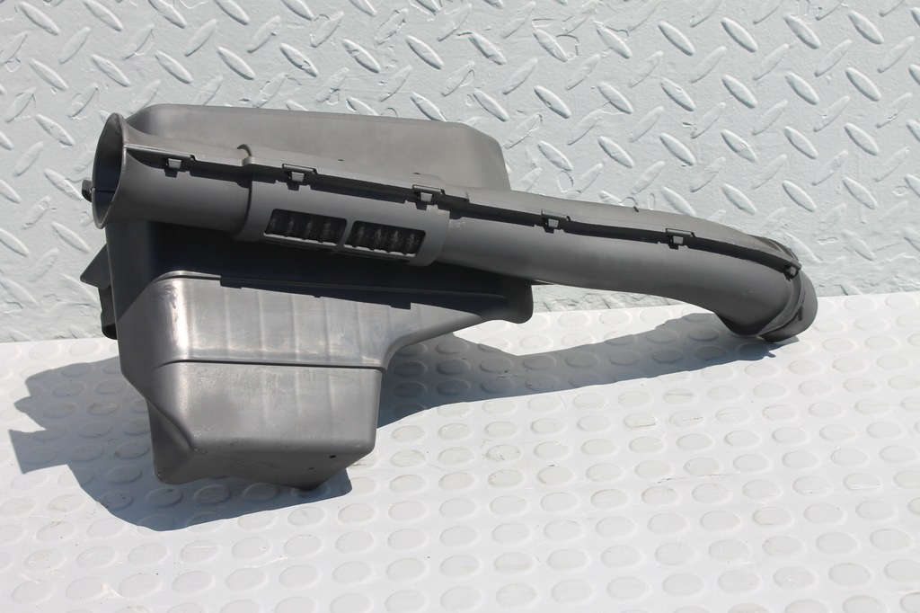 фото №5, Резонатор ловушка воздуха toyota prius iii1.8 09-