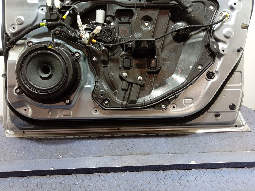 фото №3, Mazda 3 bm hb двері перед праве 38p