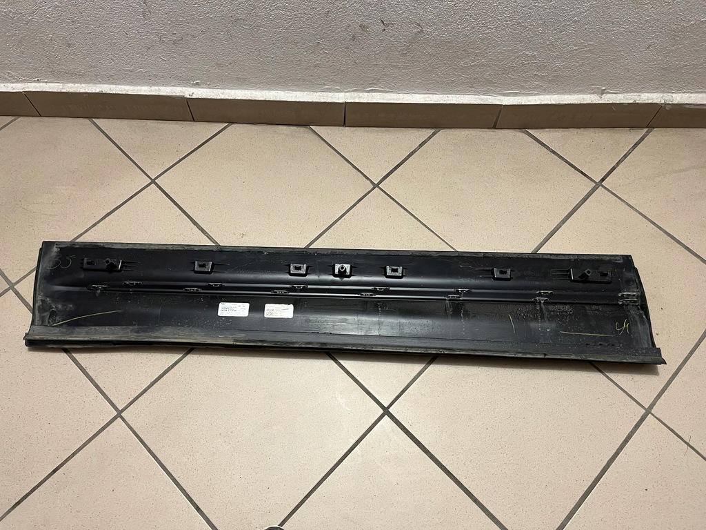 фото №11, Mercedes glb w247 a247 x247 молдинг двері передня перед права