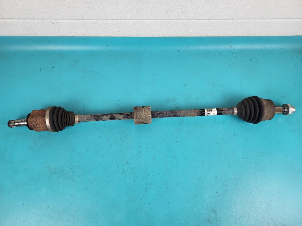 Купити Opel corsa e 16r 1.4 16v привідний вал права b14xer 13149829