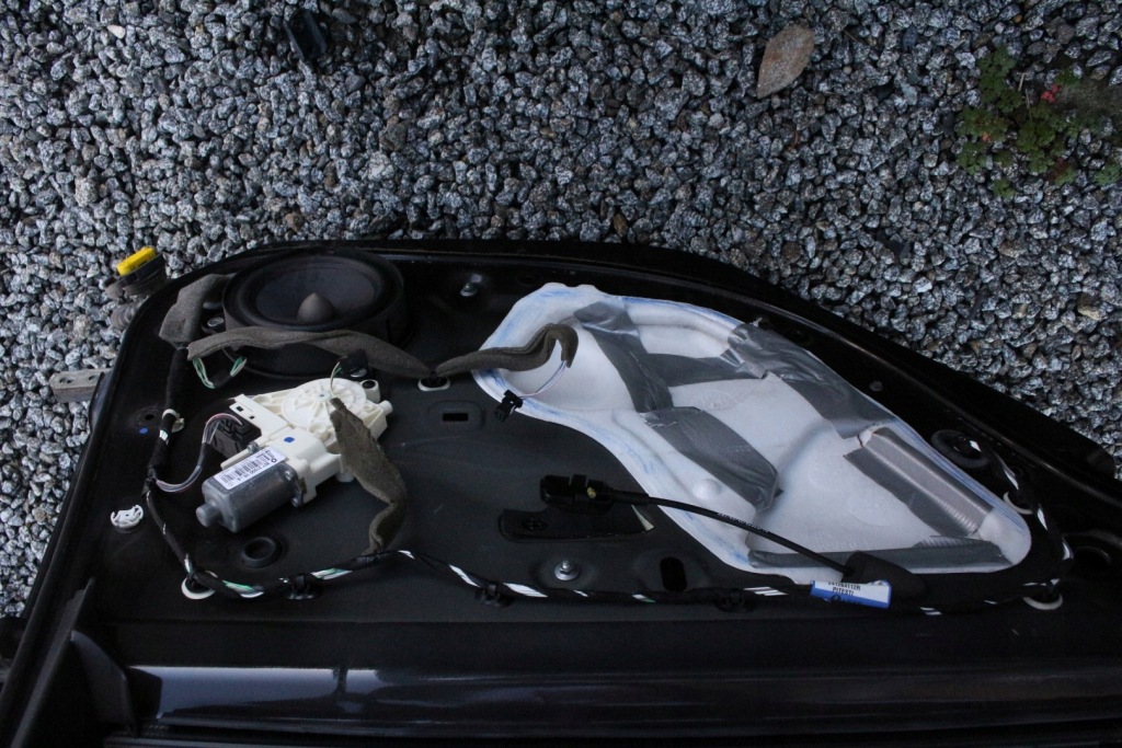 фото №8, Двері лівий задня повний renault laguna iii kombi nv676