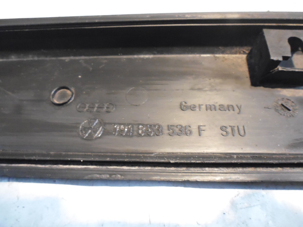 фото №4, Молдинг крыла задняя правая 3d vw golf ii