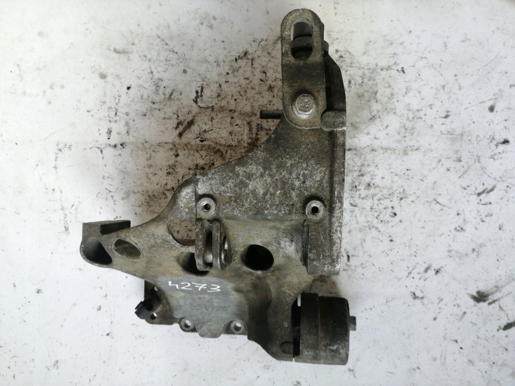 фото №4, 4273 opel zafira b 1.9cdti кронштейн насоса впрыска