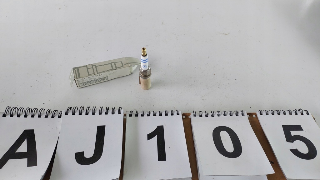 фото №1, Mercedes w206 w129 w463 свічка запалювання