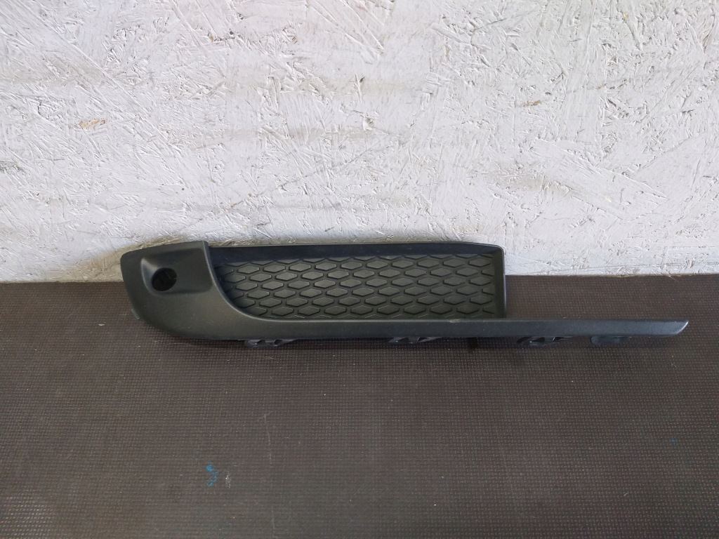 фото №1, Бампер перед права решітка porsche macan lift