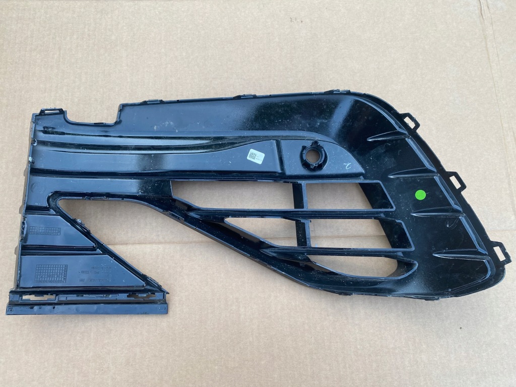 фото №2, Бампер решітка права vw golf 8 viii r r20 оригінал