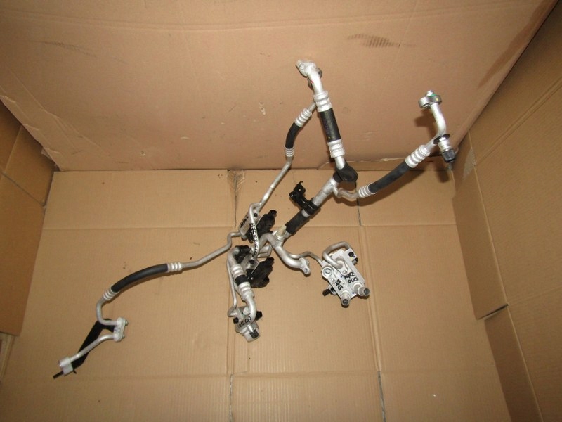 фото №1, Hyundai ioniq 5 v радиатор провода трубки шланги