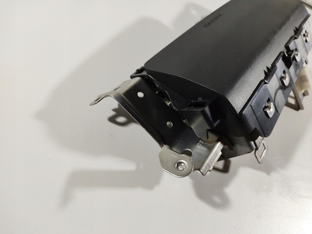 фото №6, Lexus is300h 13r подушка колінна подушка безпеки uk