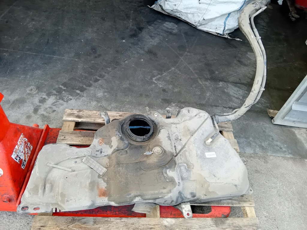 фото №1, Бак пального дизель peugeot 5008