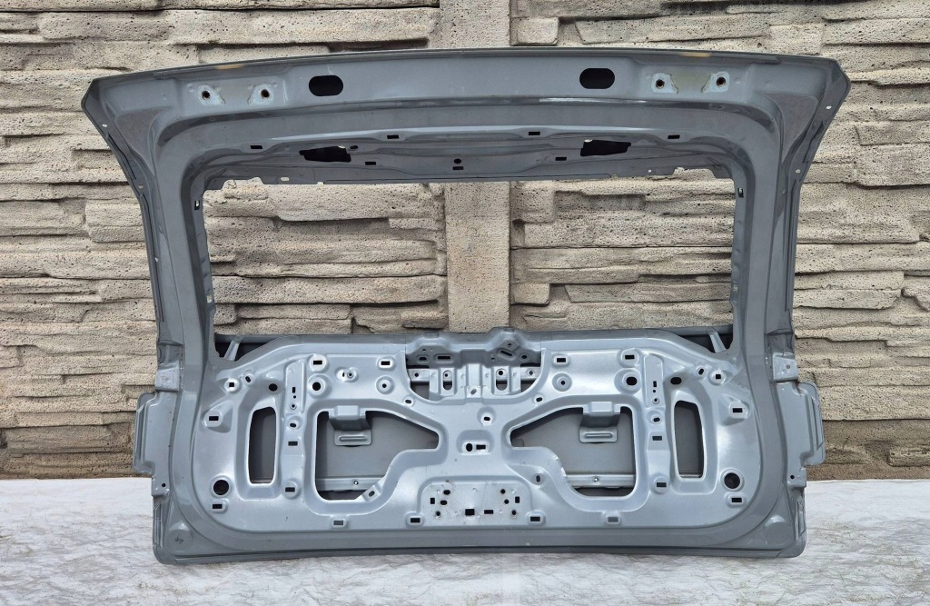 фото №13, Volvo ex30 24- крышка багажника задняя org