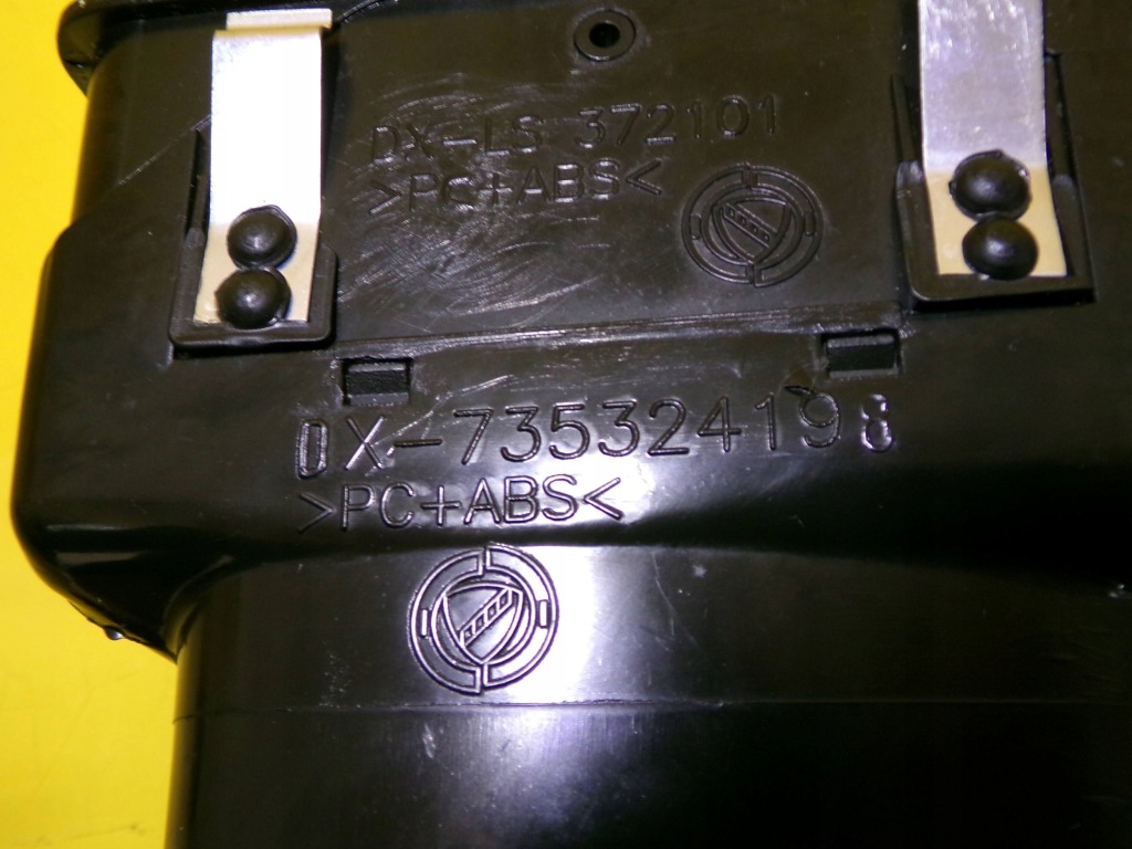 Решётка обдув правый перед fiat idea 2006 735324198 nr783 с Разборки