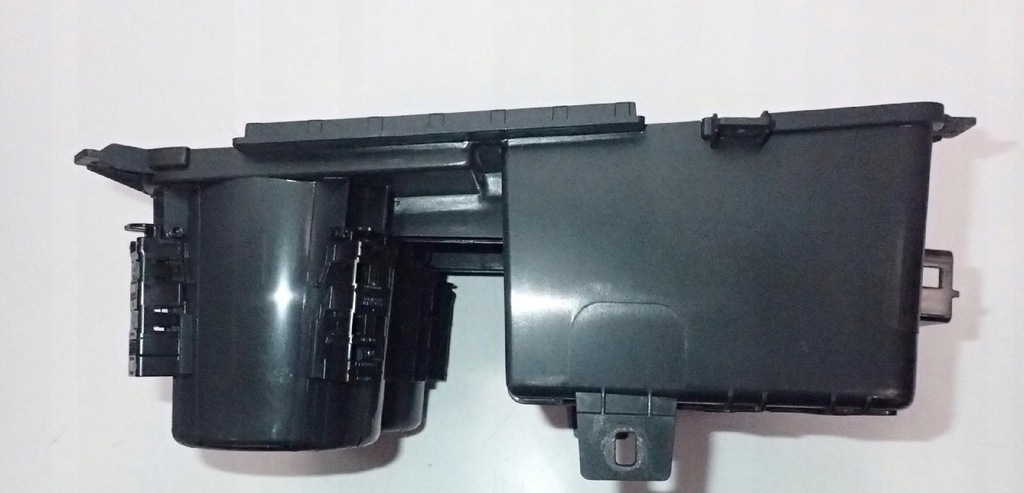 фото №7, Вкладыш бардачок туннель audi q5 sq5 80a fy 80a864981