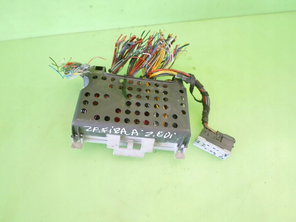 фото №6, Коробка запобіжників opel zafira a i 2.0 di 82km